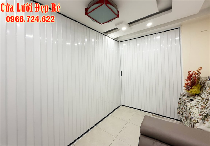 Cửa Xếp Lá Nhôm Trắng Bền Đẹp Thẩm Mỹ
