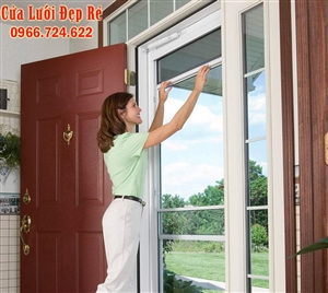 Cửa Lưới Chống Muỗi Tự Cuốn Màu Trắng